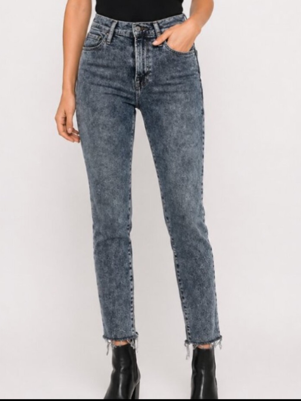 FRAME Dark Wash Skinny Jeans Size 27 Acid Wash Raw Hem Stretch Denim